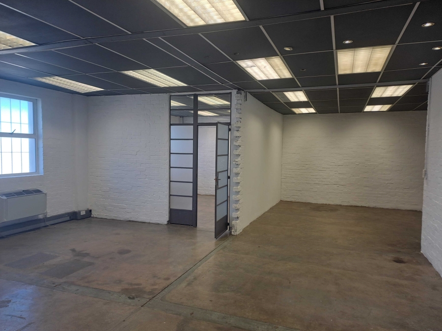 To Let commercial Property for Rent in Paarden Eiland Western Cape